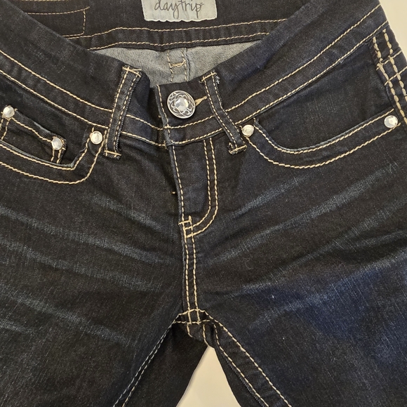 Daytrip Lynx Skinny Crop Black Embellished Jeans Sz. 24 - Picture 3 of 9